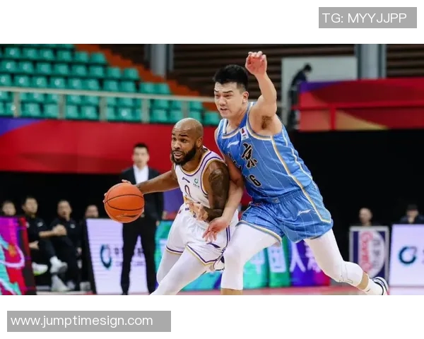 罗伯特-高登在CBA比赛中狂砍30分！率队取得关键胜利！