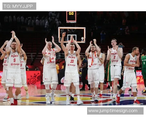 世界杯精彩对决希腊迎战黑山双方全力争夺晋级名额